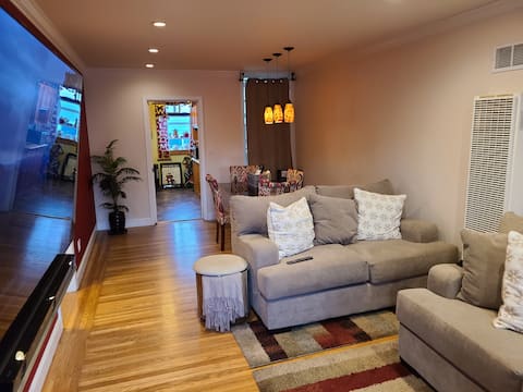 Popular Airbnb listing: Home in the Hills in Bernal Heights