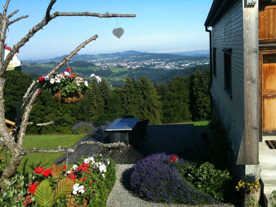 Südterrasse mit Blick über St.Gallen