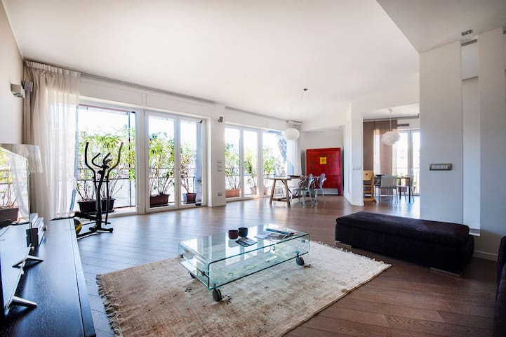 Milano Lush contemporary flat – 6 guests, 3 BDR