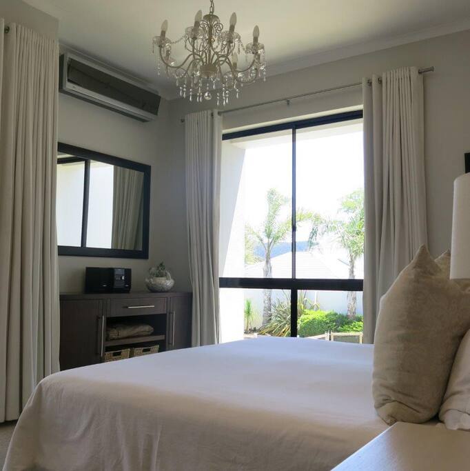Main bedroom ensuite