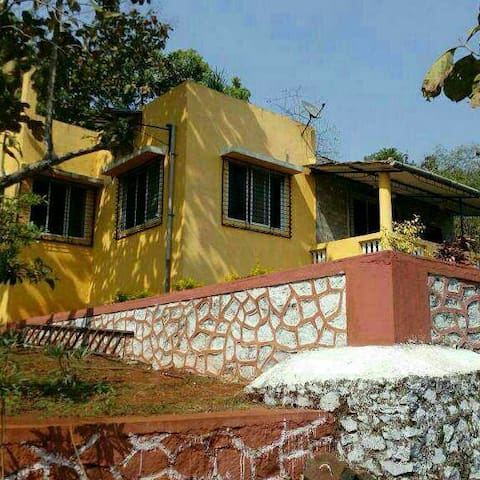 farm house river side with all 3 meals Rs. 3K pp