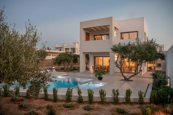 Walk Market&Taverna*500mt at beach*Outdoor Jacuzzi gallery image 4