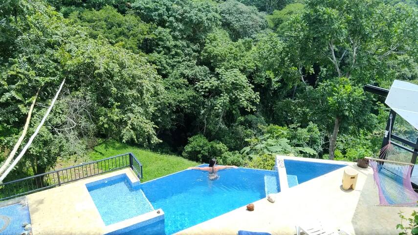 Casa Peace & Loft - Free SJO pickup/drop off