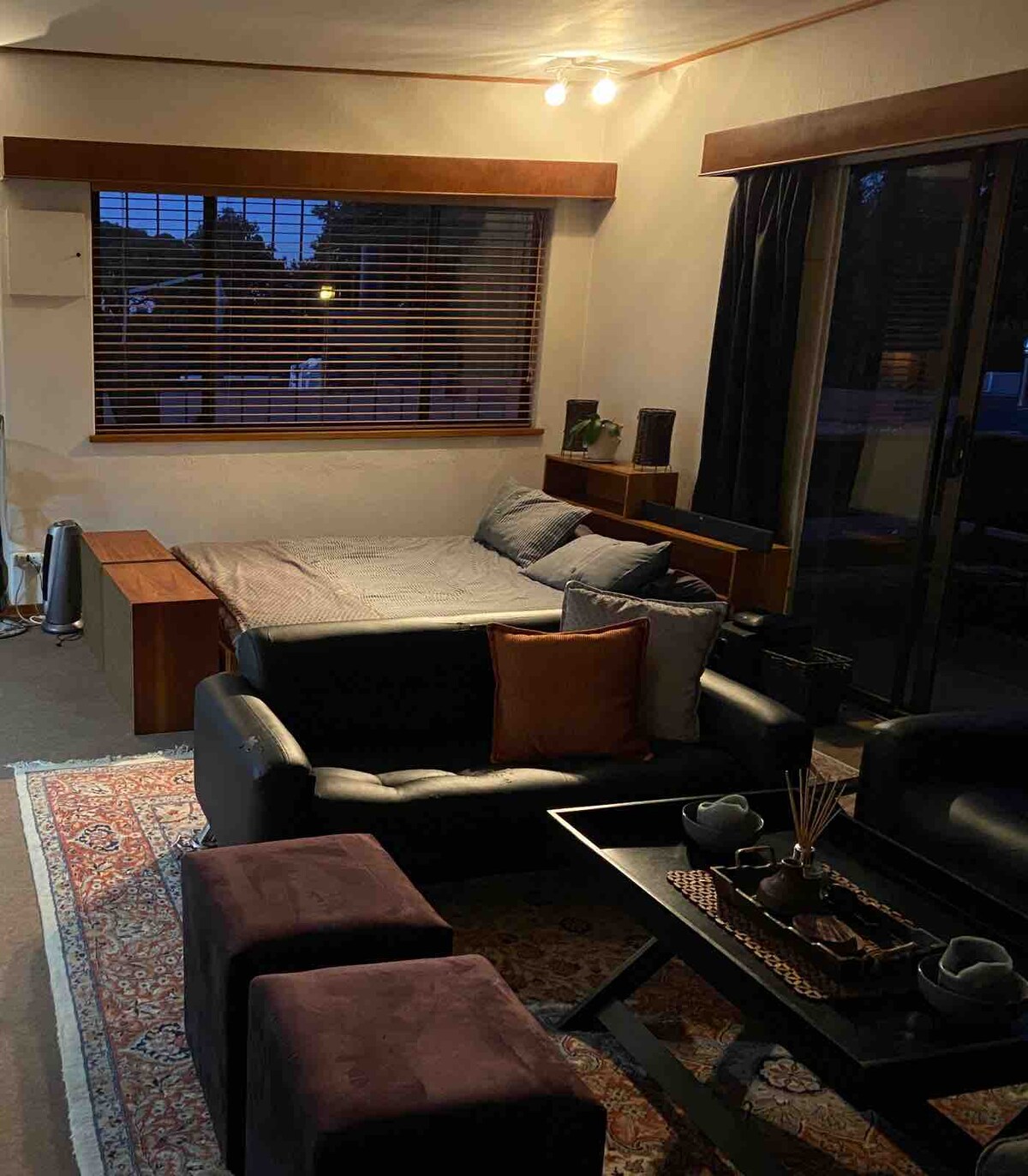 Главен кревет ( брачен кревет ( широк 150-179 см ) 