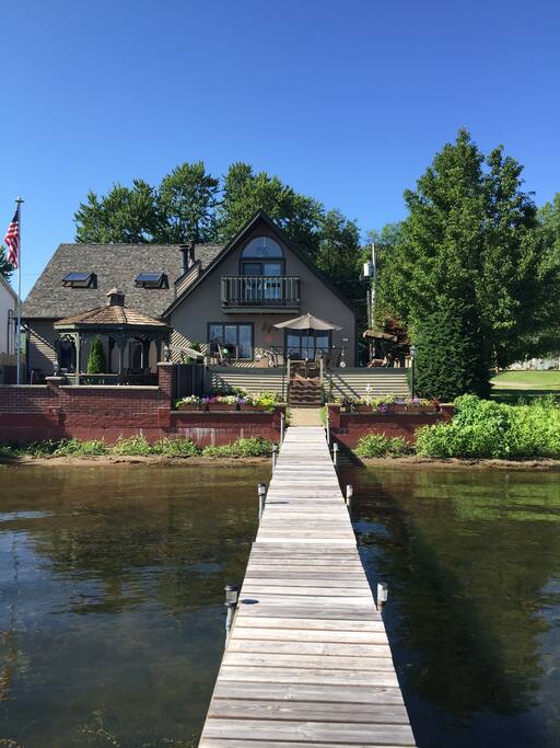 "We Have It All" Waterfront Saratoga Springs Houses for Rent in