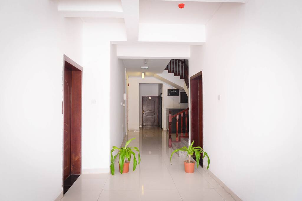 Reception Passageway