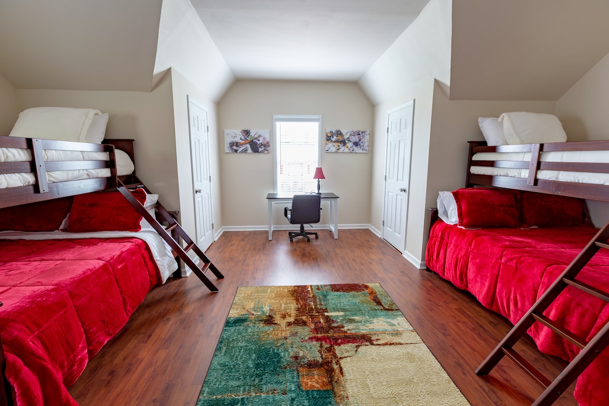 غرفة النوم 4 (غرفة نوم مزدوجة تتسع لـ 4-6 أشخاص)