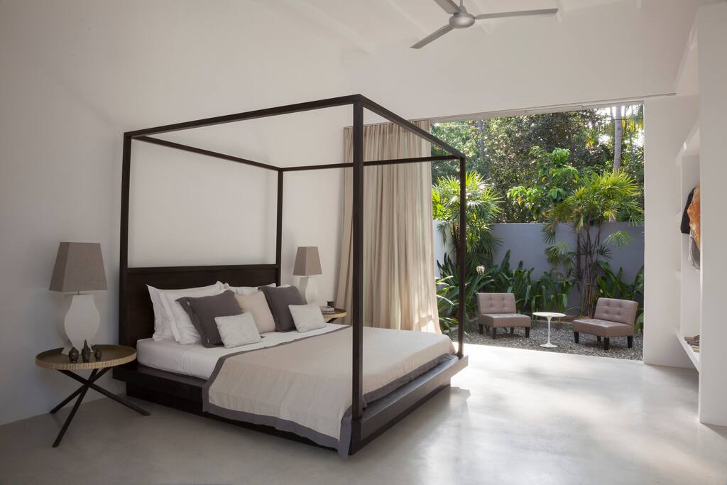 King Room with Outdoor Bath & Shower