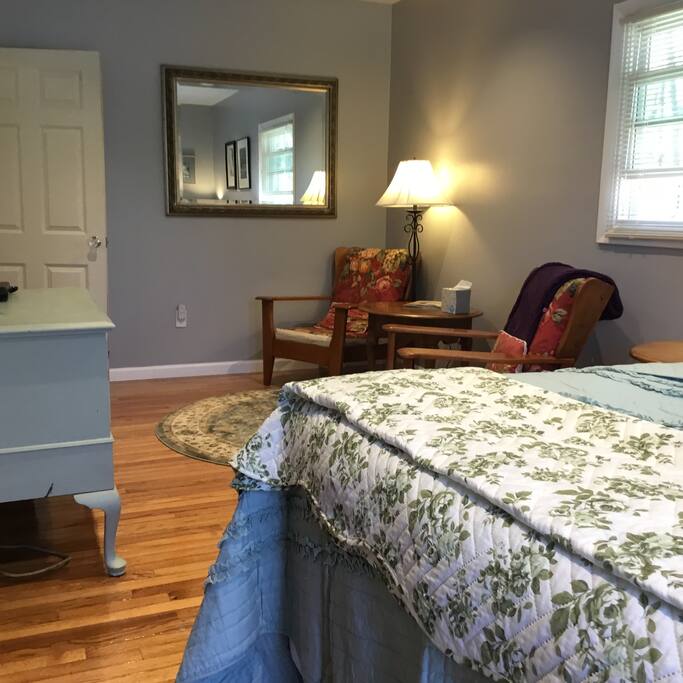 Queen bedroom with seating, great work area