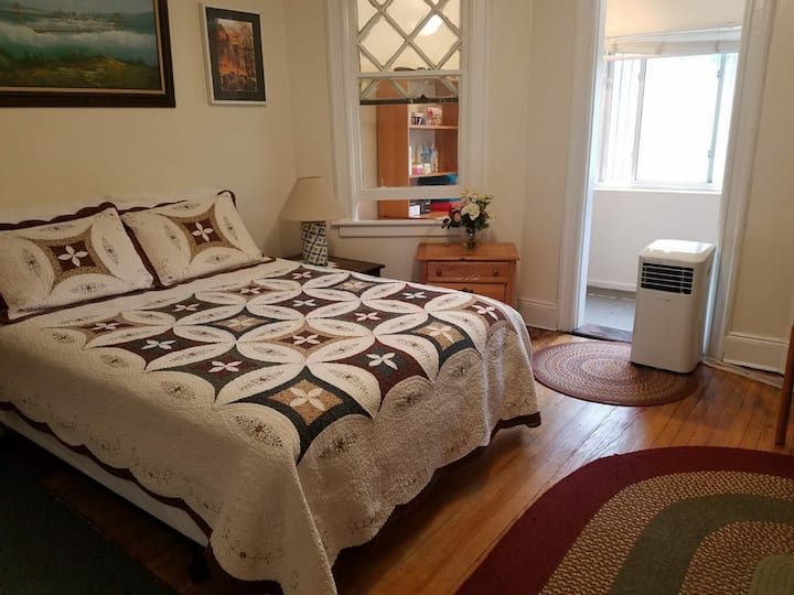 سرير بحجم كبير