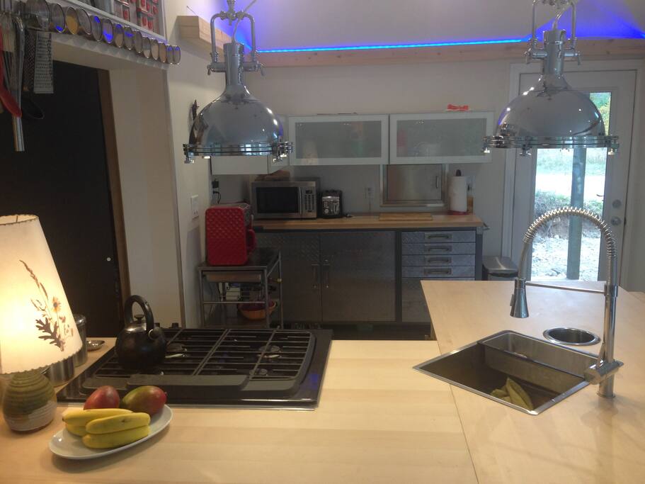 Kitchen with all modern conveniences including gas range!