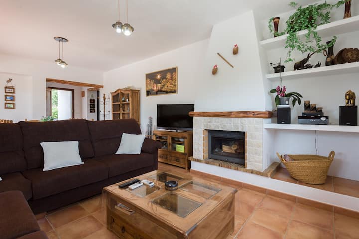 Una Casa Con Vistas En San Carles, Ibiza, - Islas de Ibiza