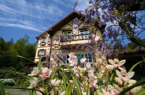 Alishan [Four Seasons Starry Sky] Dawn 4 Person Room/Sunrise Garden View/3 Beds/2F