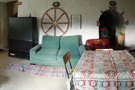 Airbnb: top 20 ferienwohnungen bafia, ferienhäuser, unterkünfte ... Creativo Salon veranda