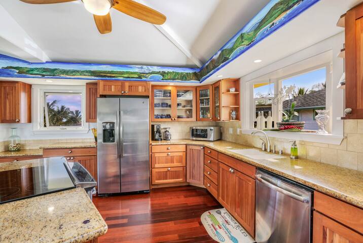 Princeville Paradise Home w/ AC – 4 BD 3.5 BA Home gallery image 3