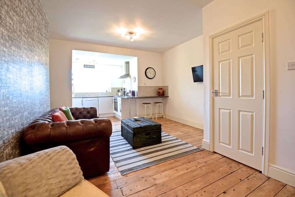 Lounge and Kitchen Area
