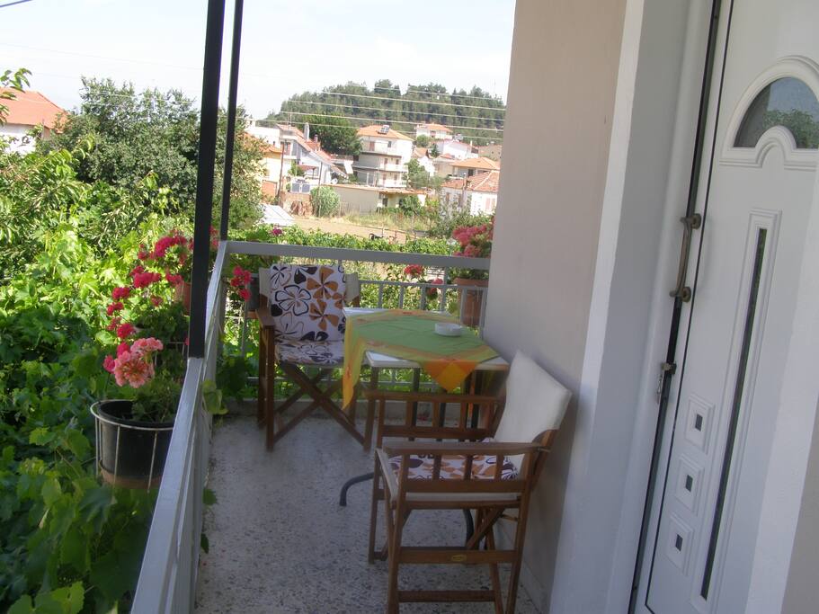 the entrance, to the appartment. the terrace. West side of the house. Good morning. relax. enjoy the view and the garden.