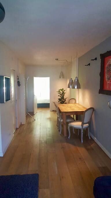Diner table