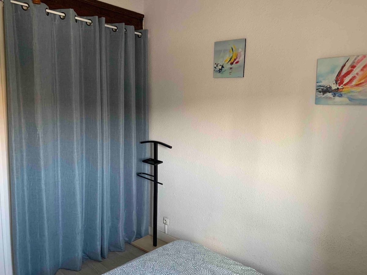 dhomë gjumi dopio me dollap