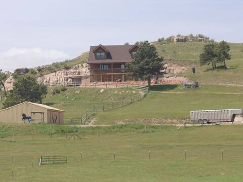 Spacious log cabin in Nebraska National Forest