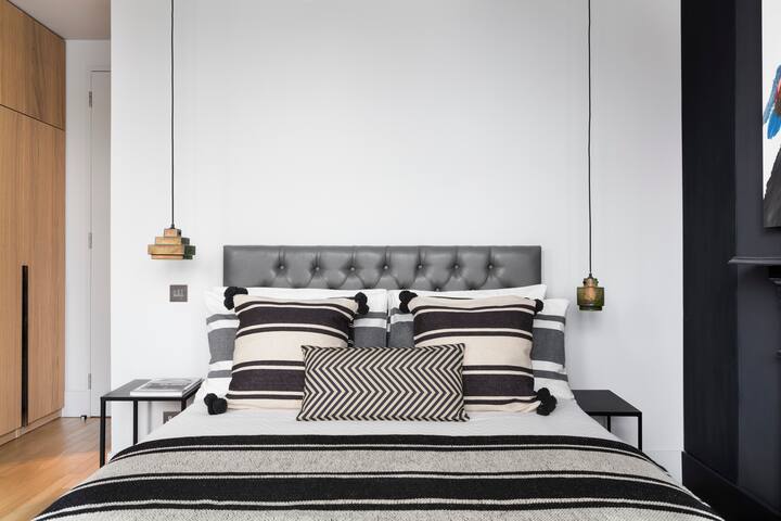 Contemporary Boutique Retreat gallery image 5