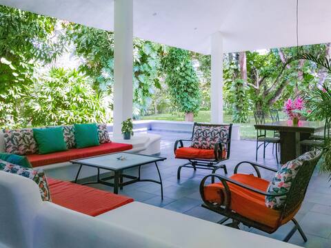 Casa Curime AC/WIFI/35 minutes from the beach.