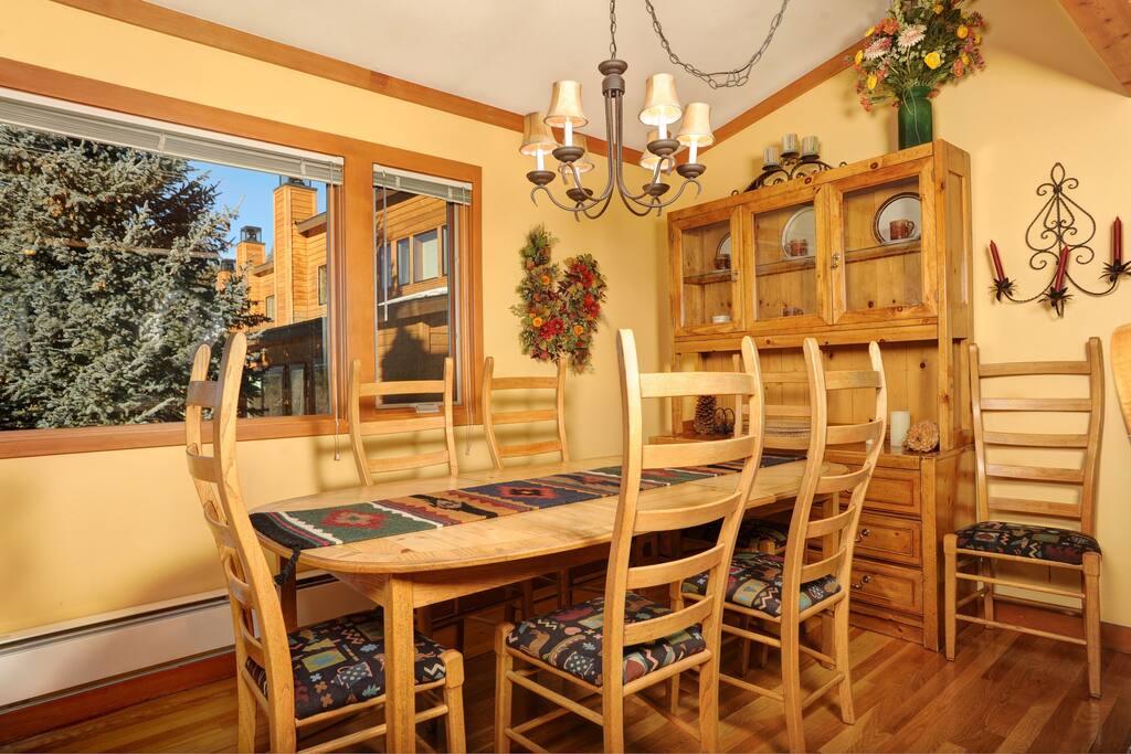 Enjoy meals together at the dining table