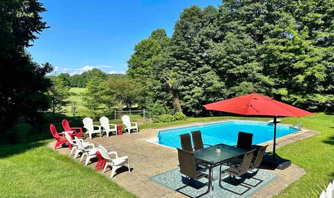 1800s Hunt Country Colonial in Chatham Center