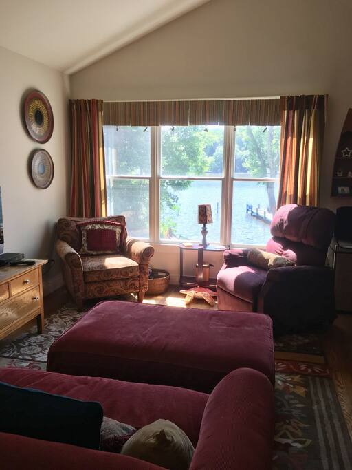 The Riva House Guesthouses for Rent in Riva, Maryland, United States