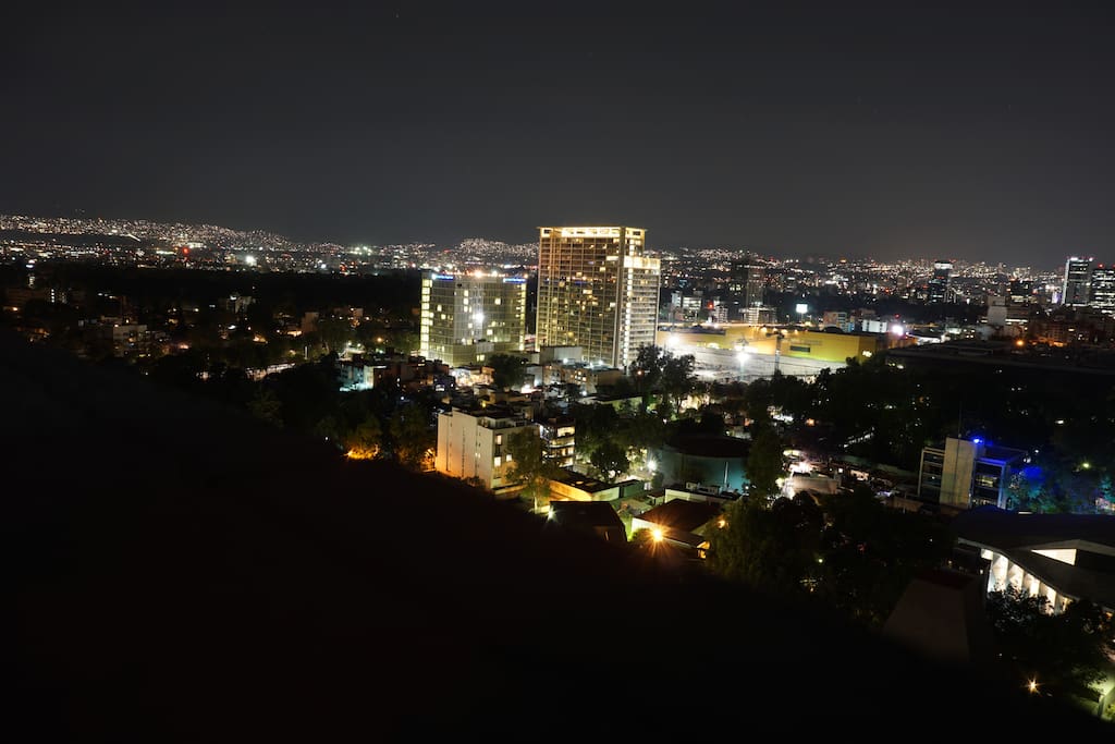 Vista panorámica en lo alto del edificio
