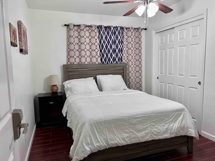 غرفة النوم 2