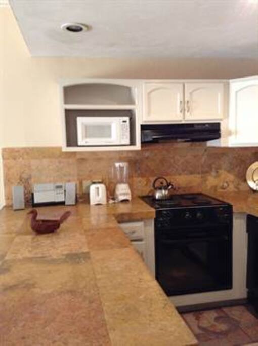Fully equipped kitchen