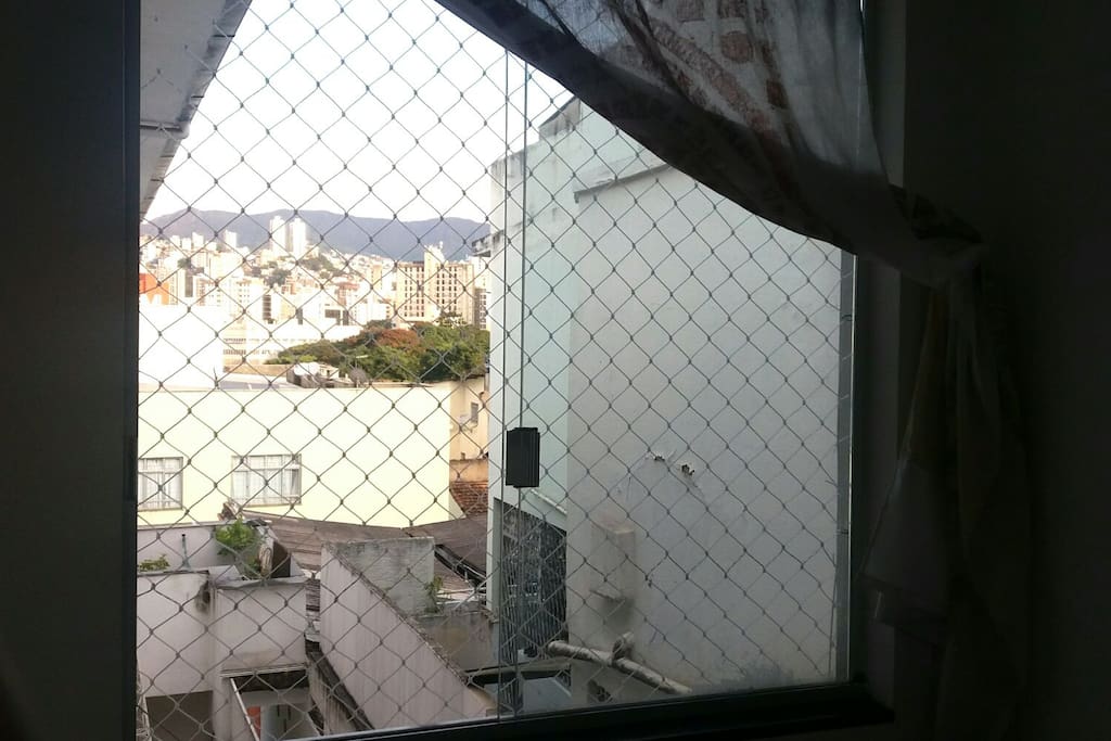 Janela do quarto do hóspede.