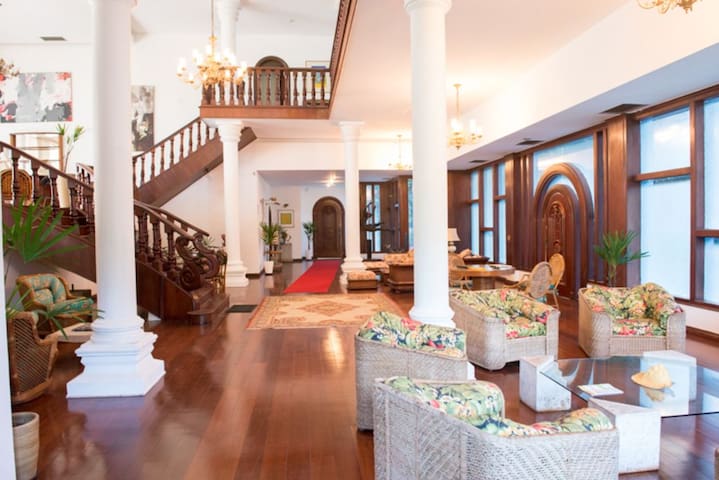 Mansão Cinematográfica Barra da Tijuca frente mar