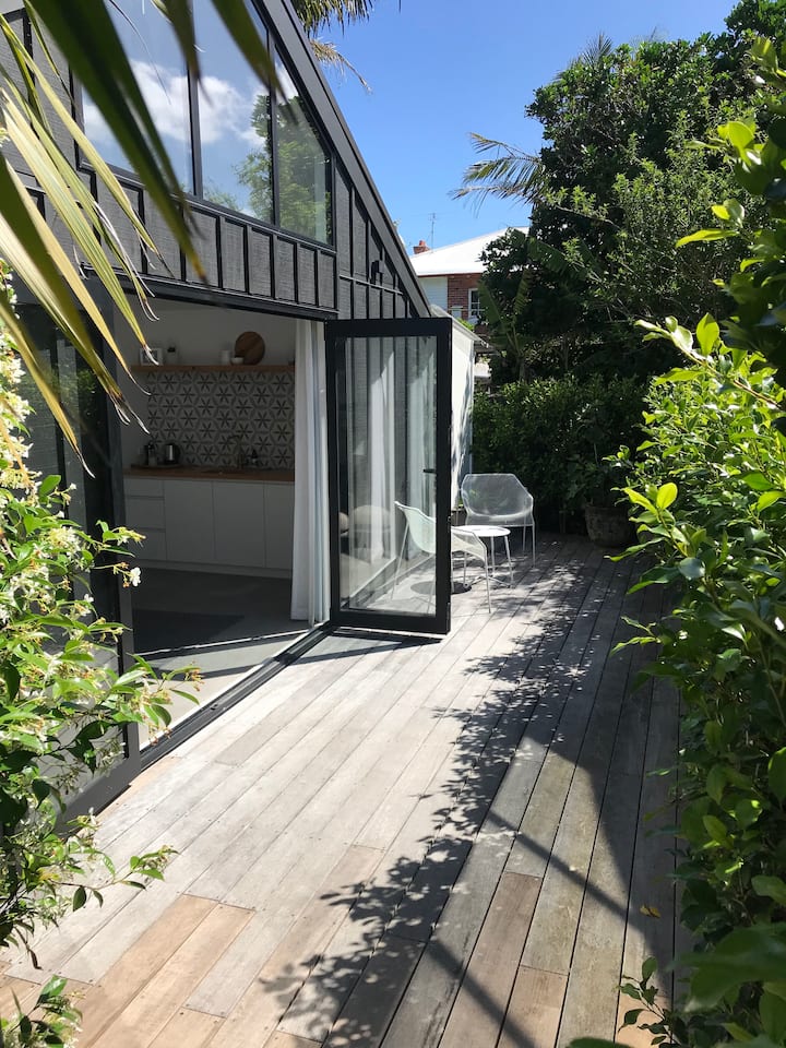 Devonport Holiday Rentals & Homes Devonport, Auckland, New Zealand