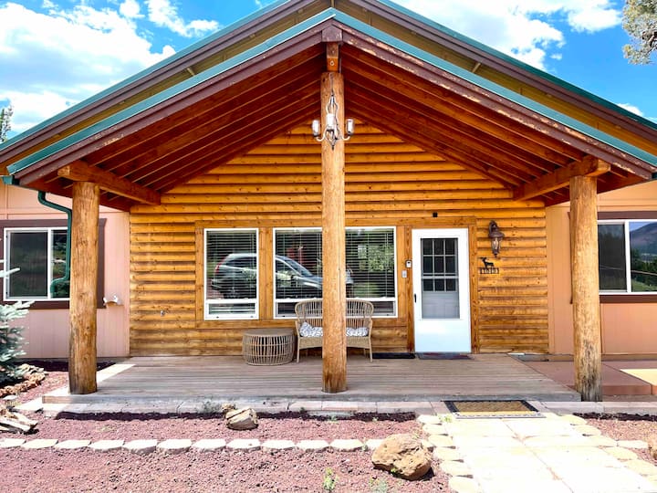 North Williams Mountainside Ranch Houses for Rent in Williams