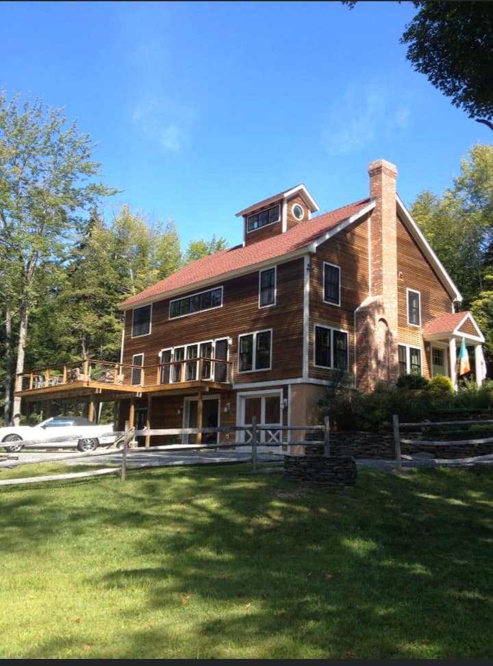 Post & Beam Vacation Home 5 Minutes To Mount Snow - Dover, VT