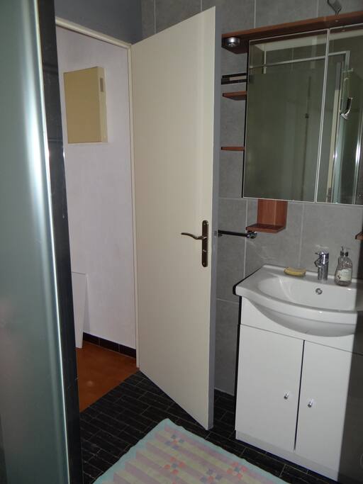 Salle d'eau, lavabo