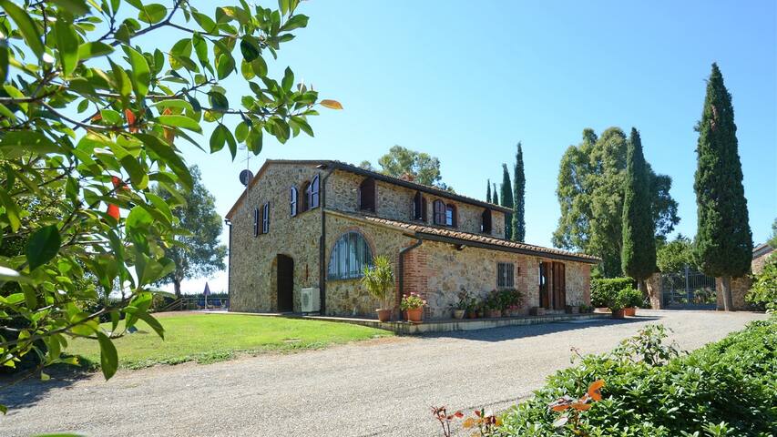 Airbnb Bagno Di Gavorrano Vacation Rentals Places To Stay