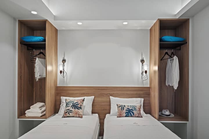 Bedroom 1st Floor which can be converted into 1 Super King Size Bed