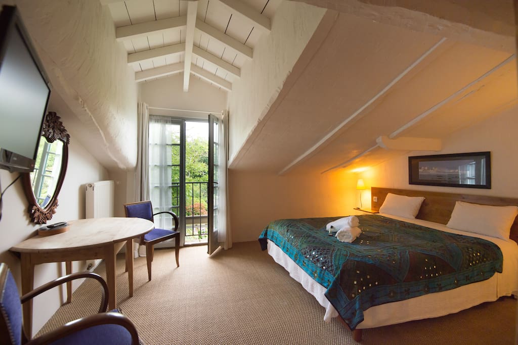 Chambre vue jardin