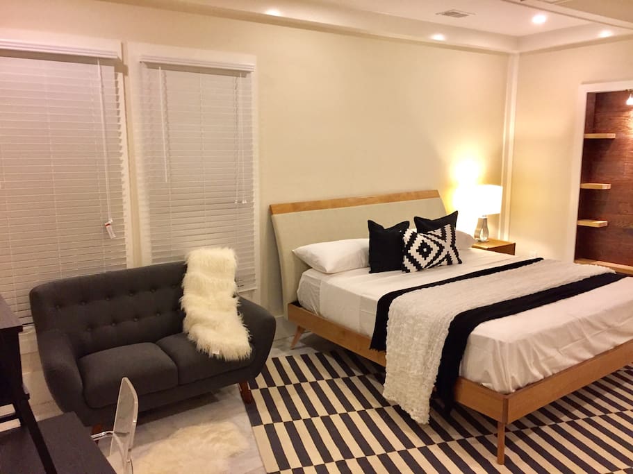 Huge Room w/ KING BED and Living Area!