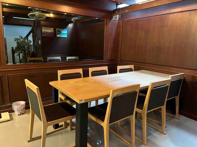 CITY Center 5 BR cozy home, the famous TALAT NOI gallery image 3