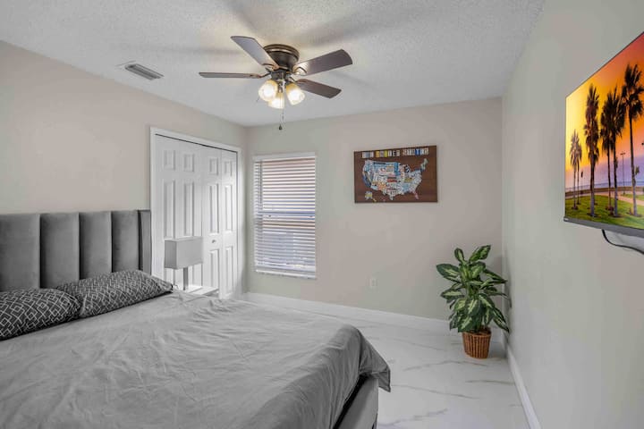 חדר שינה בגודל מלא