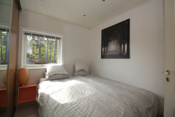 Спалня 3 (160 см легло)