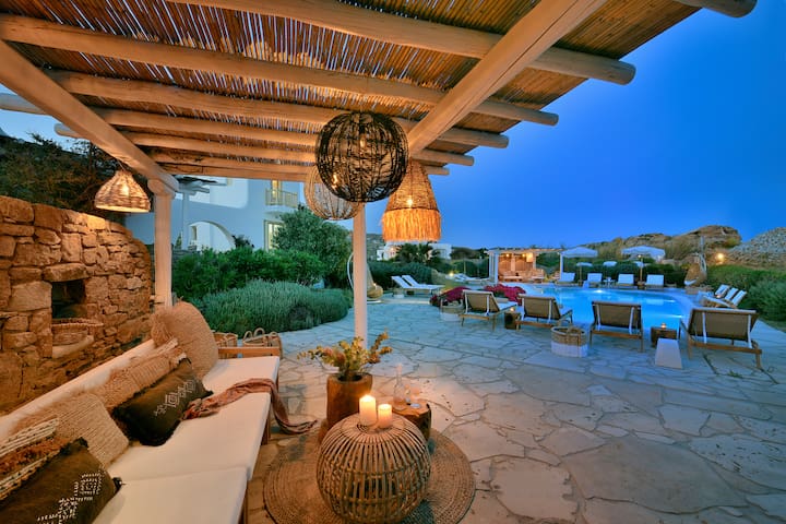 Stunning Villa Clio Sea View