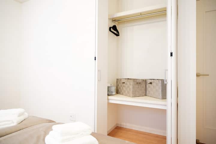 Спалня 1 (2 единични легла) Спалня 1 (2 единични легла)