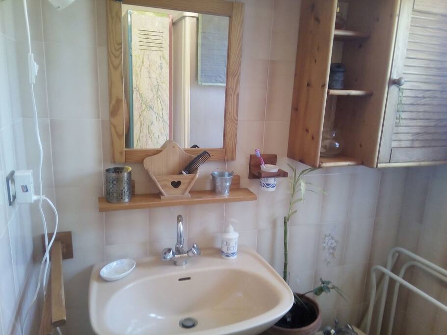 S D B côté lavabo