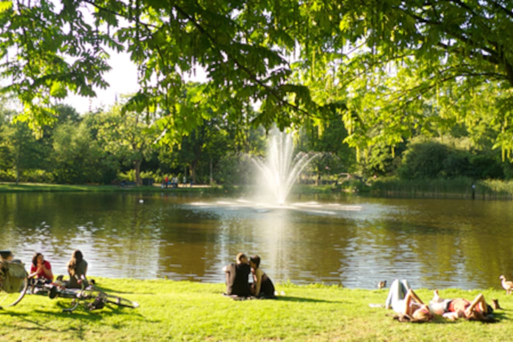The great Vondelpark starts where our balcony ends!