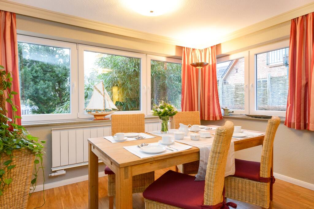 Wohnzimmer / Essecke
